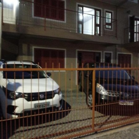 شقة Residencial Henkes كانيلا المظهر الخارجي الصورة